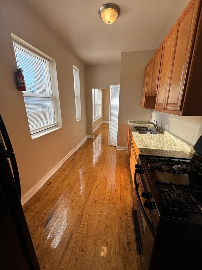 Photo - 6507 S Ingleside Ave Unidad NEW 6507 # 3