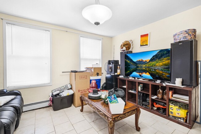 Photo - 231 Ripley Pl Unit 3