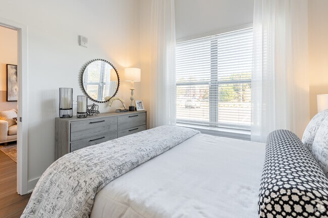 1 BR, 1 BA - 672SF - A1-ALT - The Ashley