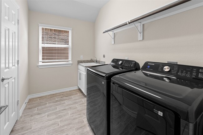 Photo - 25119 Sundance Park Ln