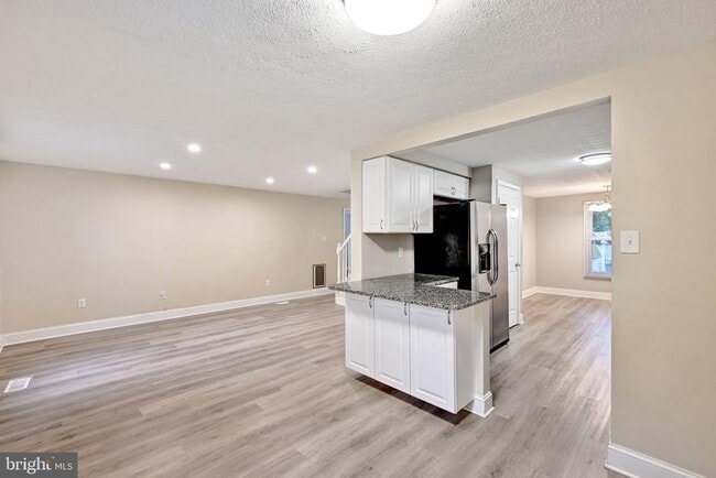 637 Whittier Pkwy