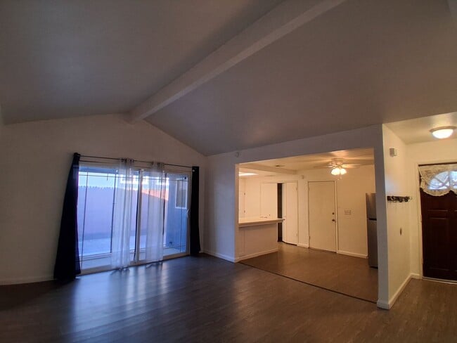 Photo - Thistlewood3505/3507 Unidad Thistlewood3507