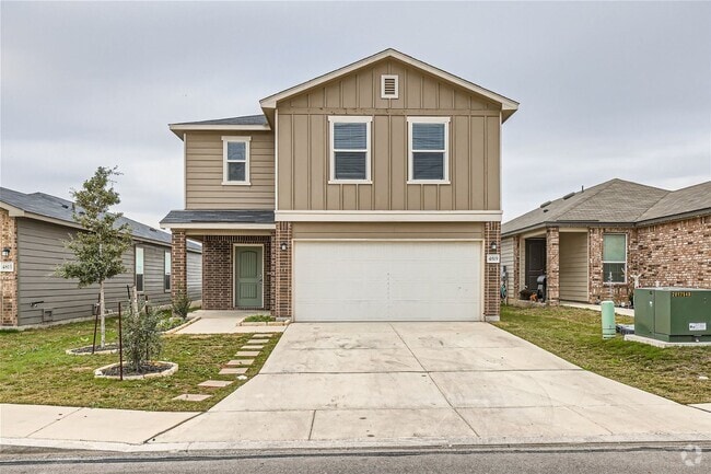 Building Photo - 4 Bedroom 2.5 Bathrooms! Loft and Office! ...