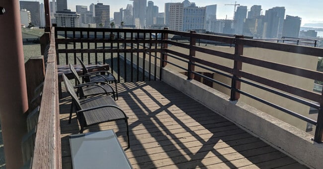 Photo - Pacific Vu Apartments