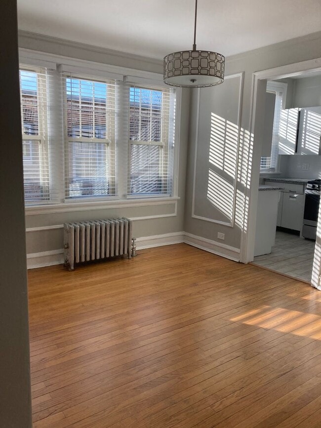 Photo - Recently Renovated East Rogers Park One Bedroom - Pets Welcome! Unit 1645-3W