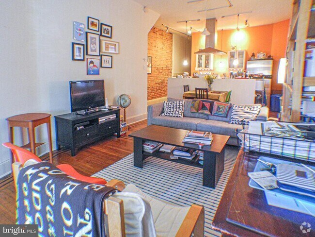 Building Photo - 4417 Baltimore Ave Unit FLOOR 1 Rental