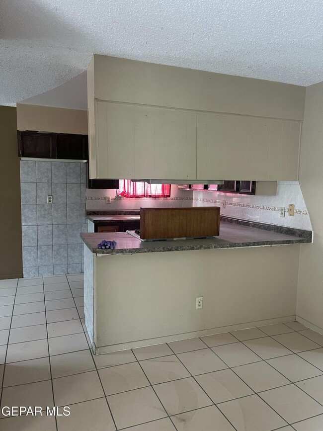 Photo - 2820 E Glen Dr