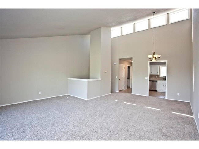 Photo - 14 Shakespeare Dr