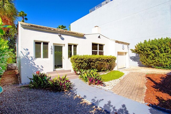Photo - 1022 SW 3rd Ave Casa