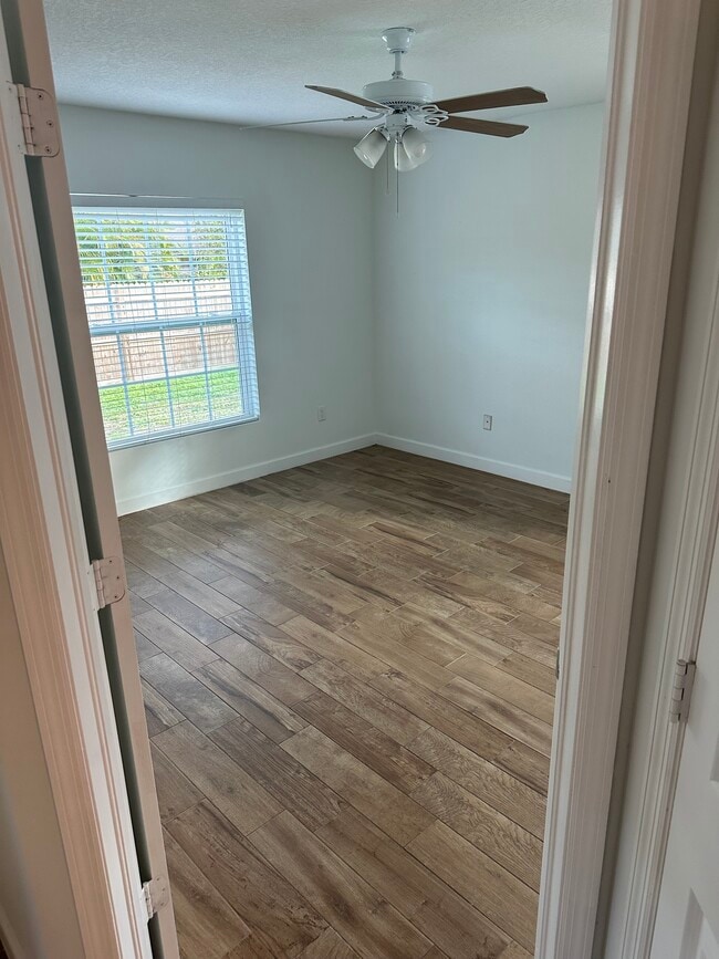 Photo - 1216 33rd Ave SW