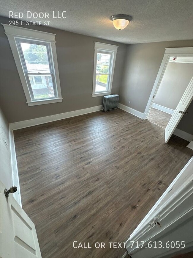 Building Photo - 295 E State St Rental