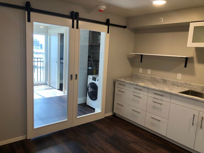 Photo - 803 Waimanu St Unit A