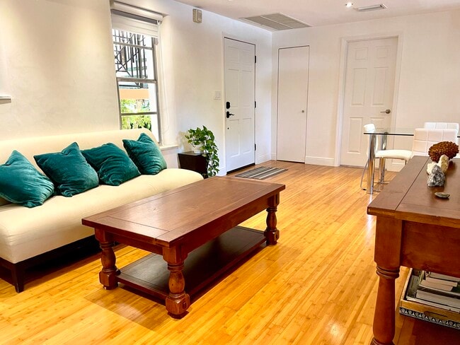 Living room - 4812 Pine Tree Dr Unit 104