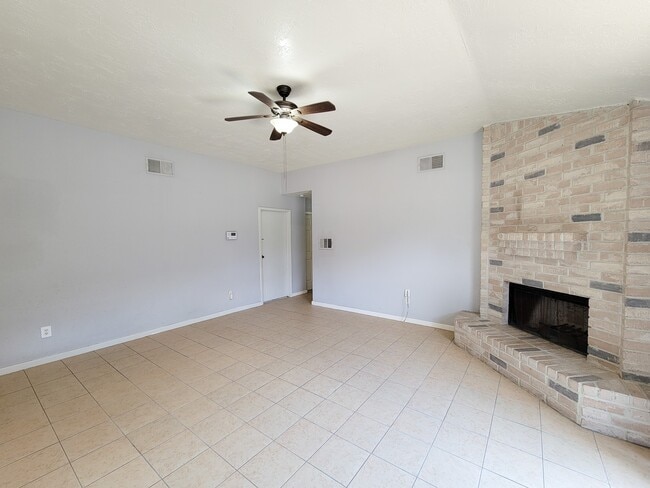 5222 Beaverhill Dr