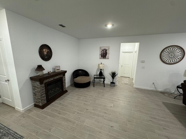 Photo - 8486 Horsebit Cir