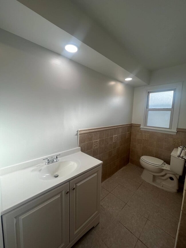 Photo - 274 Wilder Ave Unit 1