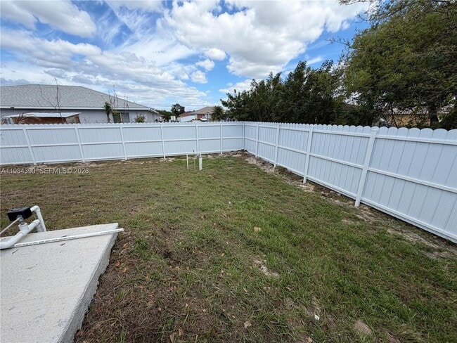 Photo - 723 Ivan Ave S Unit 723