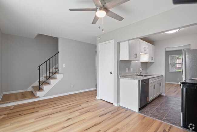 Building Photo - 3027-3029 Rotunda Ct S Unit 3027 Rotunda Court South Rental