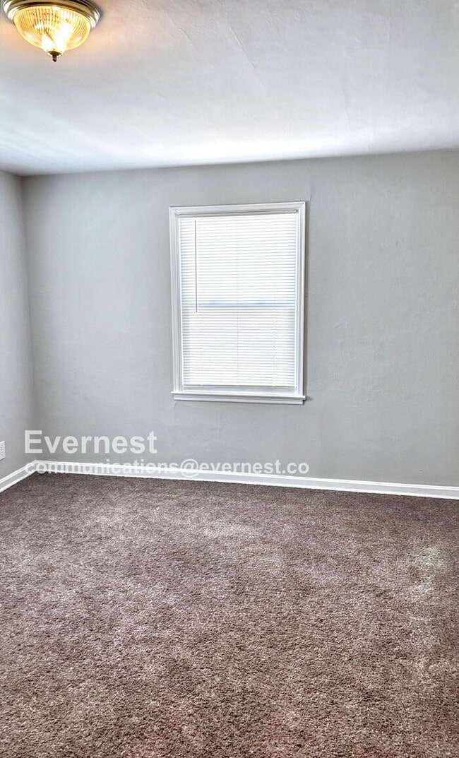 Photo - 5636 Sunbury Ave