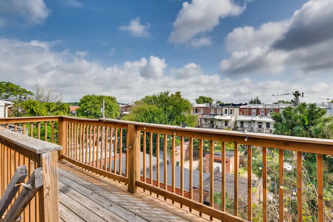 Photo - 2907 N Calvert St