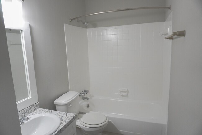 The Life at Greenbriar Apartments For Rent in Atlanta, GA