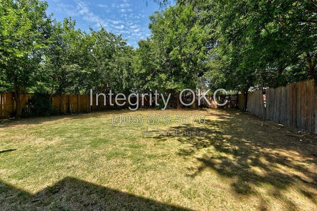 2321 McCracken Dr