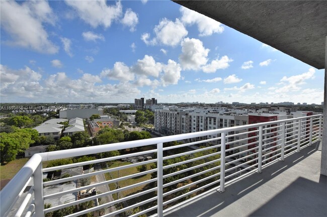 Photo - 315 NE 3rd Ave Condo Unit 901