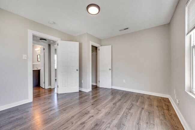 Photo - Fresh and Clean - 1 Bed 1 Bath Apartment - Monte Sano Bungalows