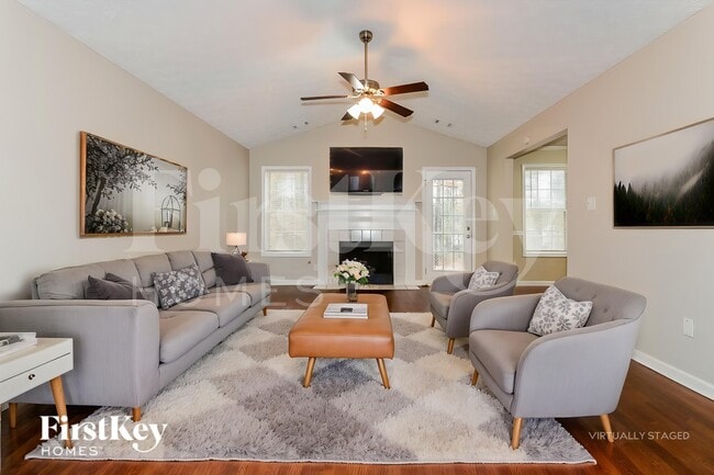 Photo - 149 Brentwood Way