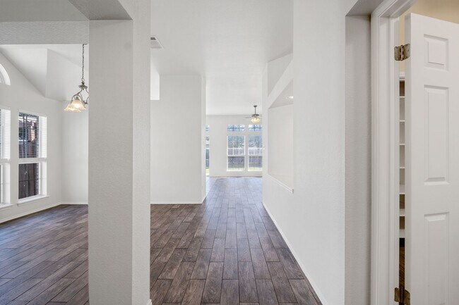 Photo - Terrific 3 Bedroom, 2 Bath Home Near San G...