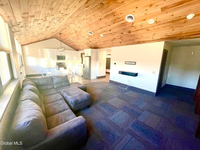 Photo - 34 William St Unit 301