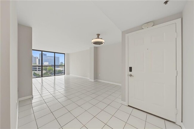 Photo - 1280 W Peachtree St NW Unit 1207