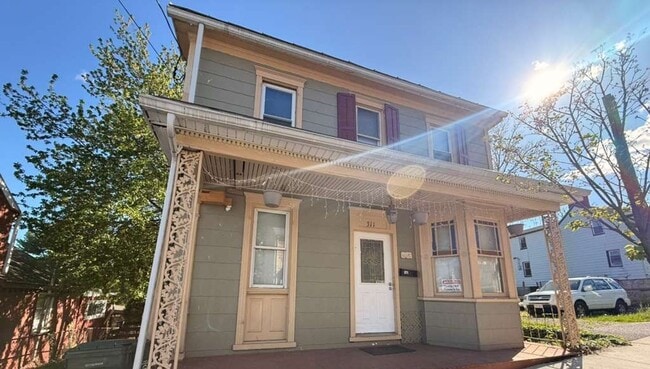 Building Photo - 311 Jefferson St Unit 311