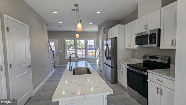 Photo - 2251 Papermill Rd