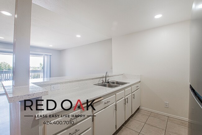 Building Photo - 379 Newport Ave Unit 310