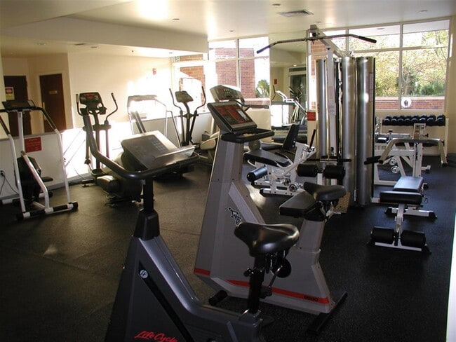 Photo - 950 Massachusetts Ave