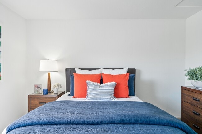 Photo - Hampton Pointe