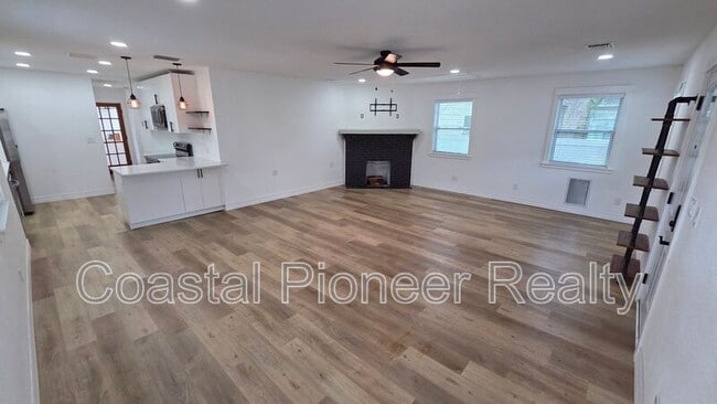 Photo - 5420 29th Ave S