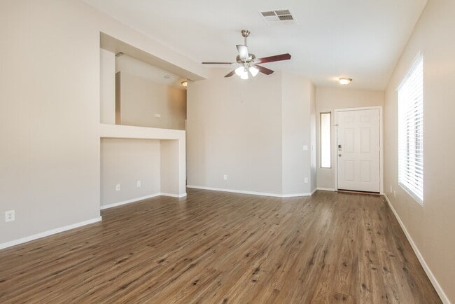 Photo - 14841 W Redfield Rd