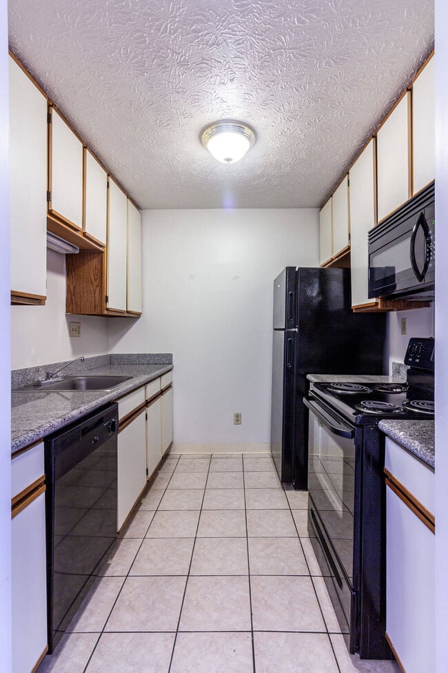 Photo - Timbers Apartments