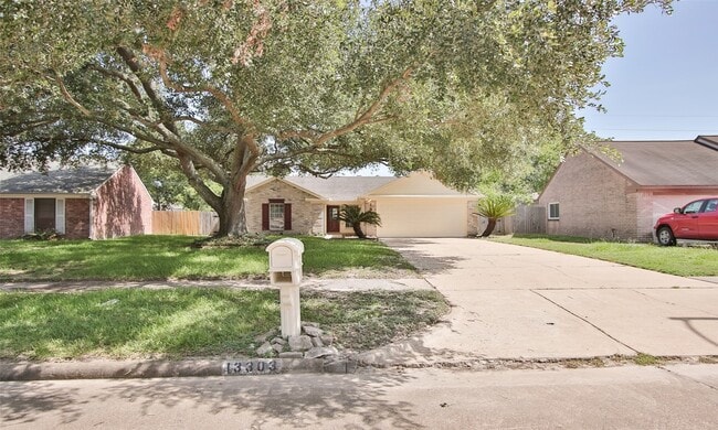 Photo - 13303 Hampton Falls Dr