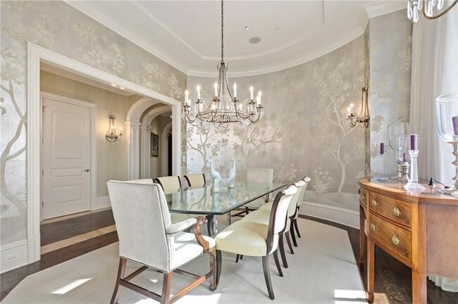 Photo - 3376 Peachtree Rd