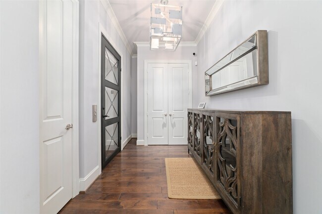 2221 Welch St Unit 201