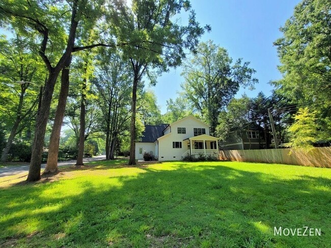 Photo - 1265 Pinecrest Ave