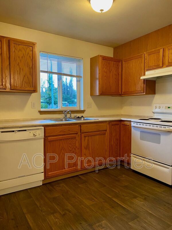 Photo - 2759 McLeod Rd Unidad 202