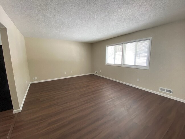 Photo - 9460-9462 Griggs Ave Unit 9462
