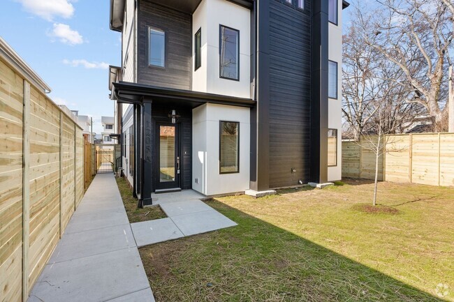 Building Photo - Modern luxury in the heart of Edgehill Rental