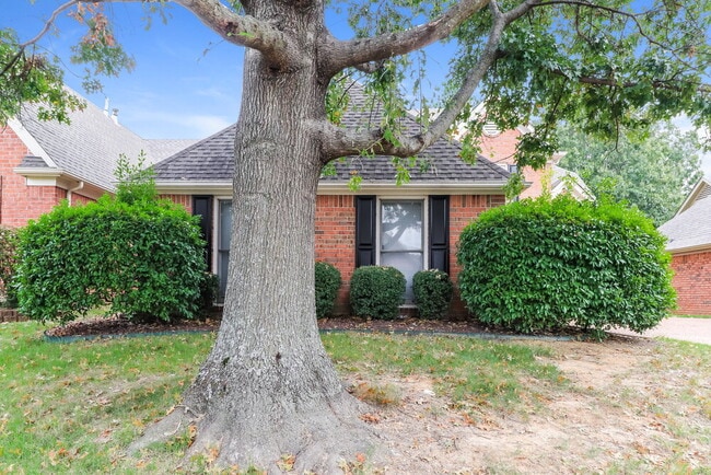 Photo - 1522 Appling Wood Cove S