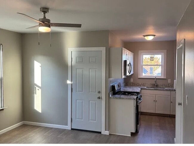 Photo - 545 Rivet St Unit 3