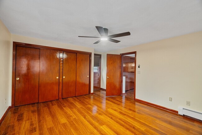 Photo - 25 Carr Rd Unit 2